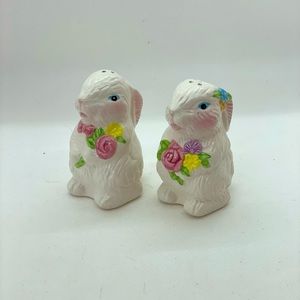 Salt and pepper shakers for Easter and Spring